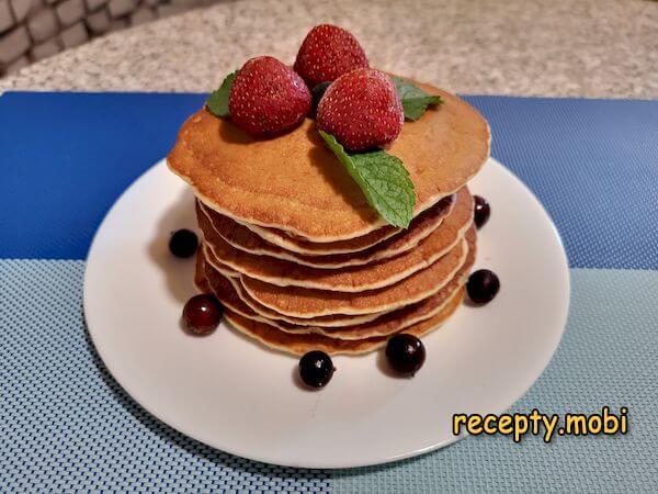 Milk-based banana pancakes