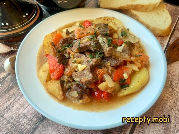 Чанахи в горшочках в духовке