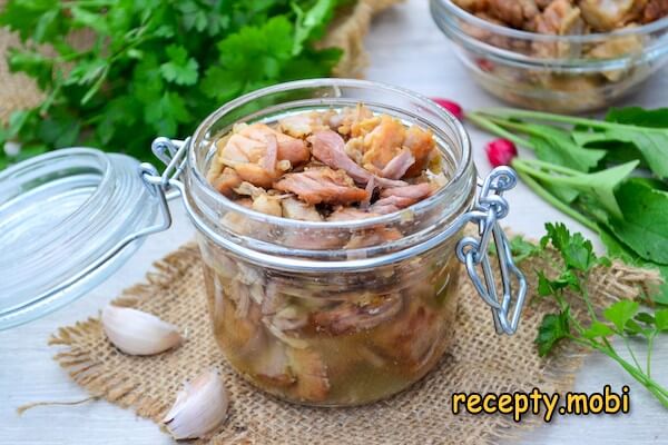Тушенка из свинины в мультиварке в домашних условиях