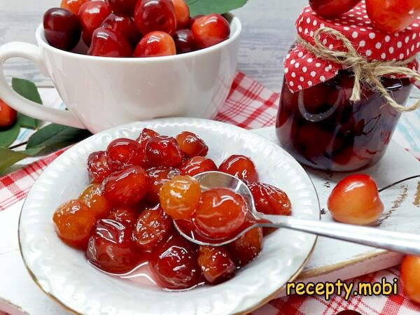Варенье из черешни с косточками