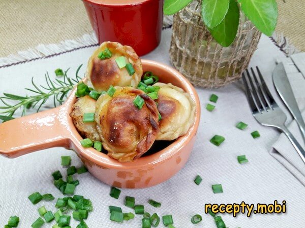 Жареные замороженные пельмени на сковороде