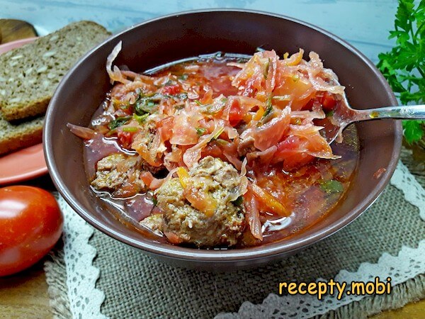 Борщ с тушенкой