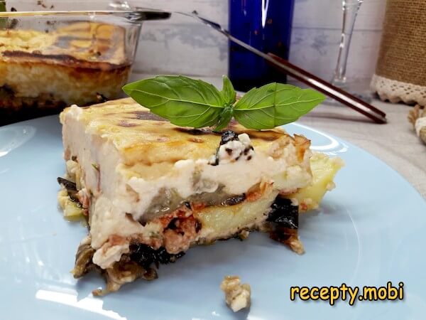Мусака по-гречески с баклажанами