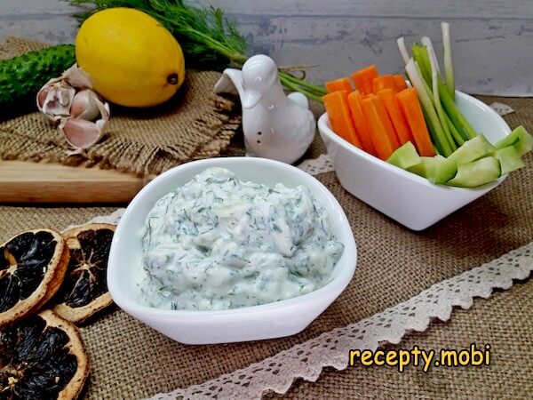 Греческий соус Дзадзики