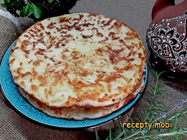 Ленивые хачапури с сыром на сковороде