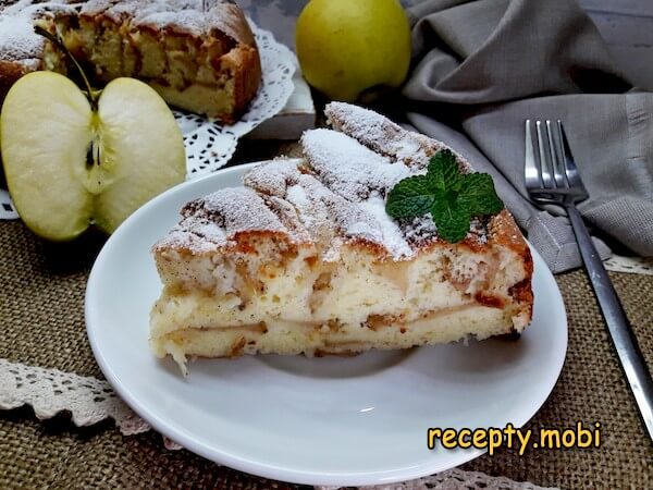 Шарлотка с яблоками без разрыхлителя и соды