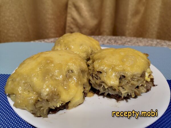 Minced meat stacks in the oven