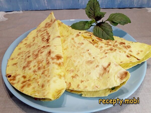 Мексиканская лепешка с начинкой