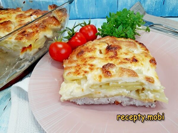 Мясо по-капитански в духовке с картошкой