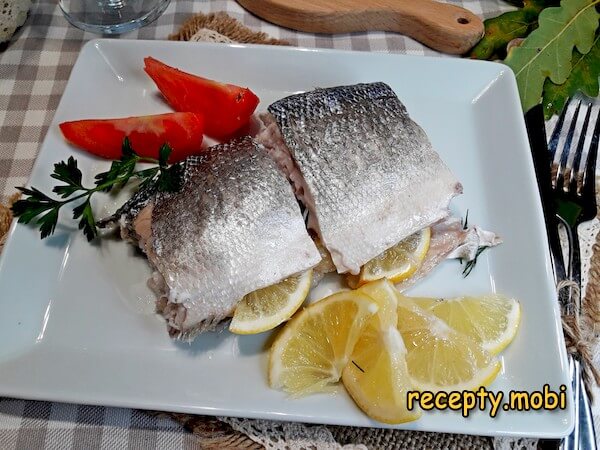 Сибас в духовке в фольге