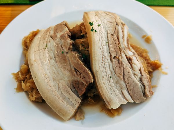 Сколько варить свинину: время для куска, кусочков, супа и холодца