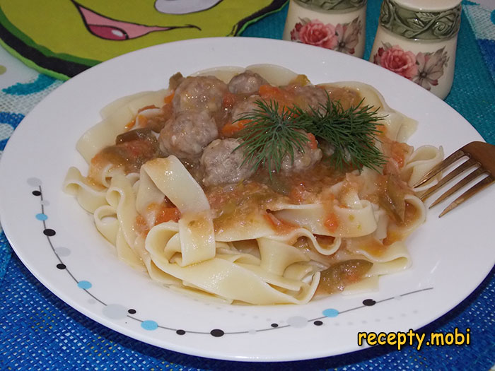 Паста с фрикадельками