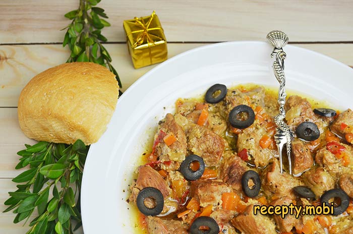 Телятина тушеная с овощами