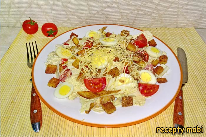 Салат Цезарь классический с курицей
