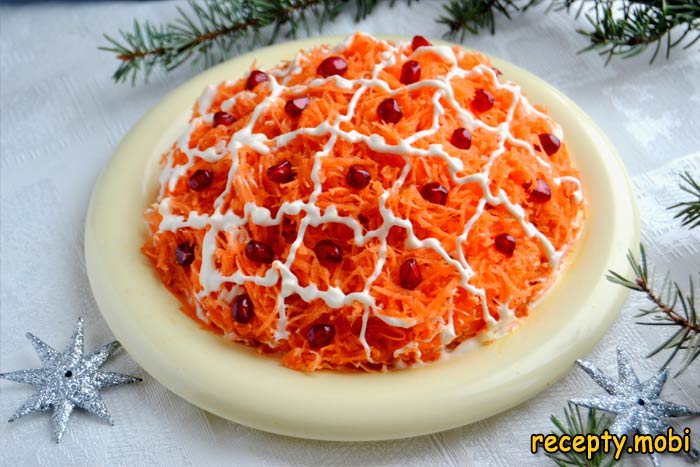 Салат «Французский» с яблоком, морковью и сыром