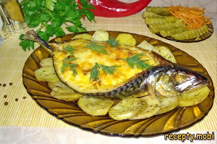 Mackerel with vegetables in the oven