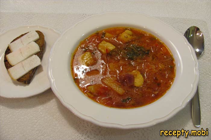 Борщ с маринованной свеклой и квашеной капустой