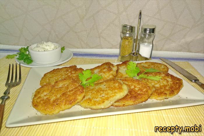Картофельные драники без яиц на сковороде