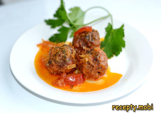 Meatballs with gravy in a multicooker-pressure cooker