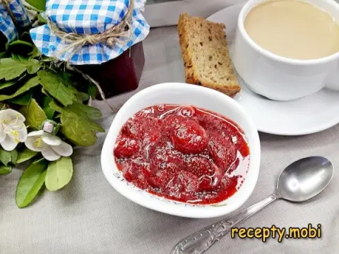 Strawberry Jam "Five Minutes"